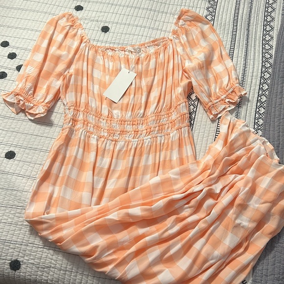New orange and white dress - Picture 2 of 3